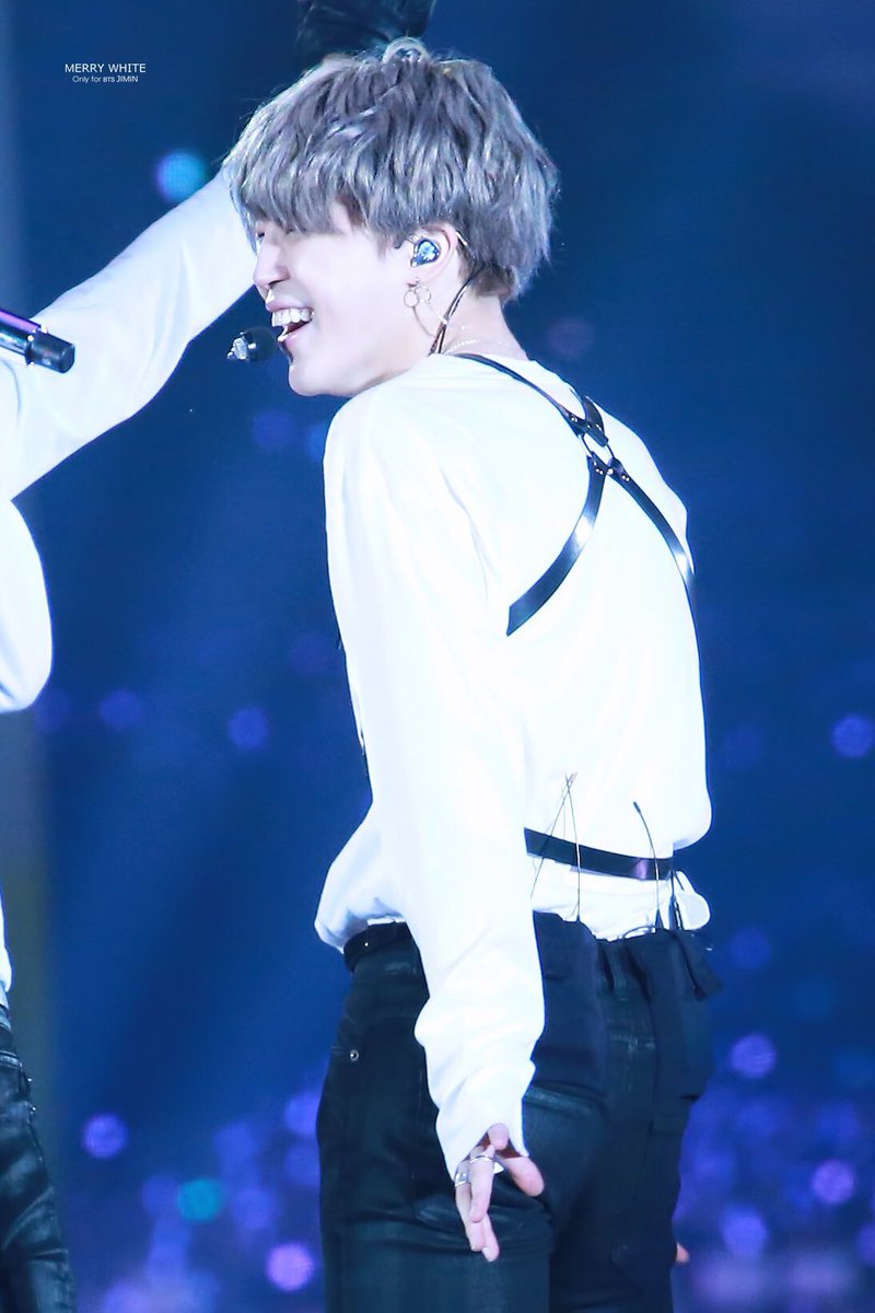 JiminPortugal's tweet photo. 💌 [HQ] BTS 4th Muster 'Happy Ever After' Dia 2 💌

Cr: nas fotos
#JIMIN #지민 #방탄소년단 #BTS #BTS4THMUSTER_DAY2 https://t.co/aGVdc4Gk6L