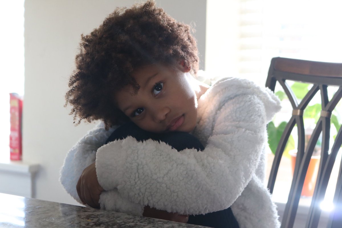 ParisBailey20's tweet photo. @tyrabanks  https://t.co/4c7OgBgYdC
