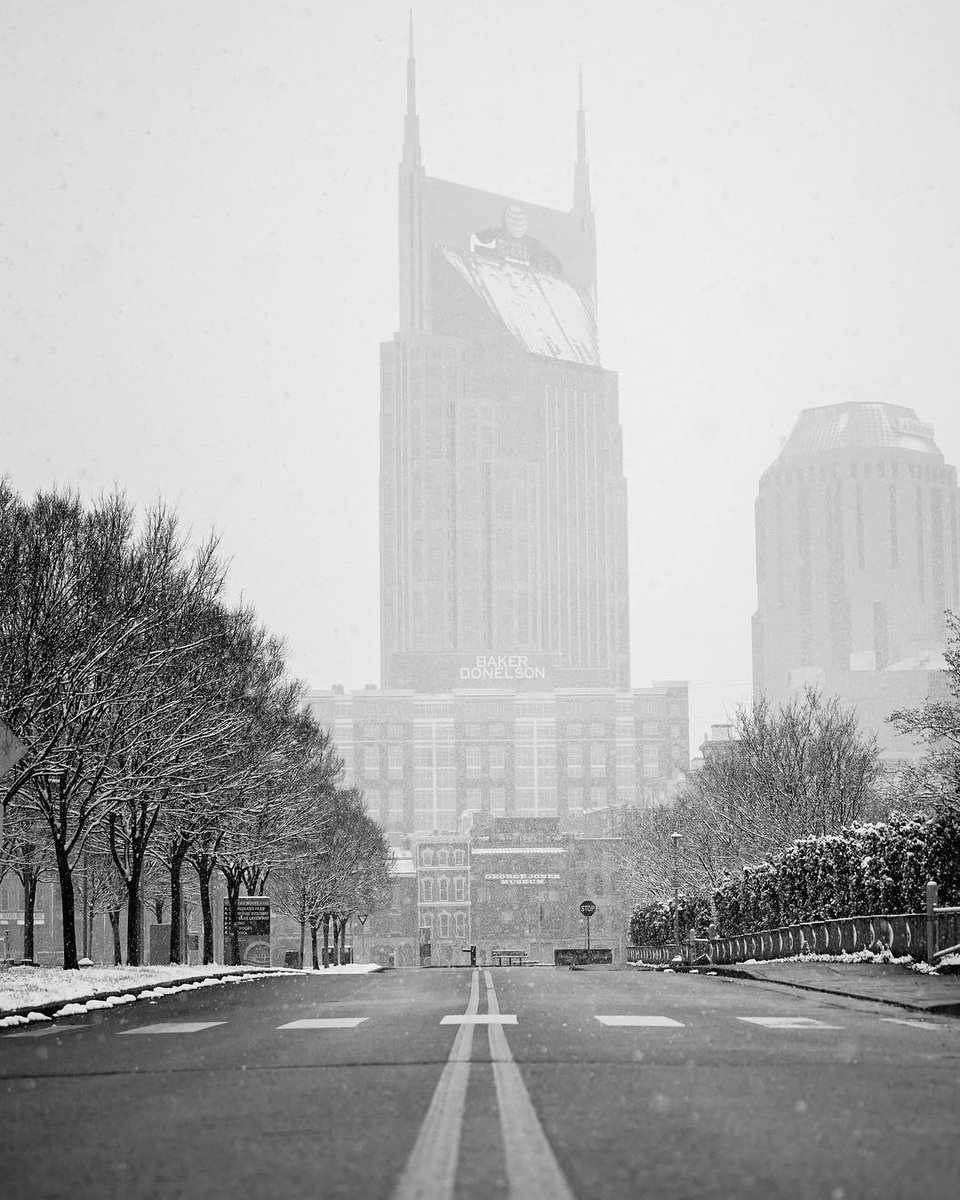 MyRadioDial's tweet photo. Two snow days in Nashville in less than a week?! ❄️☃️ SNOWPOCALYPSE!!! #snowday

📷: nashvilleryan on IG https://t.co/6F93ypCpo0