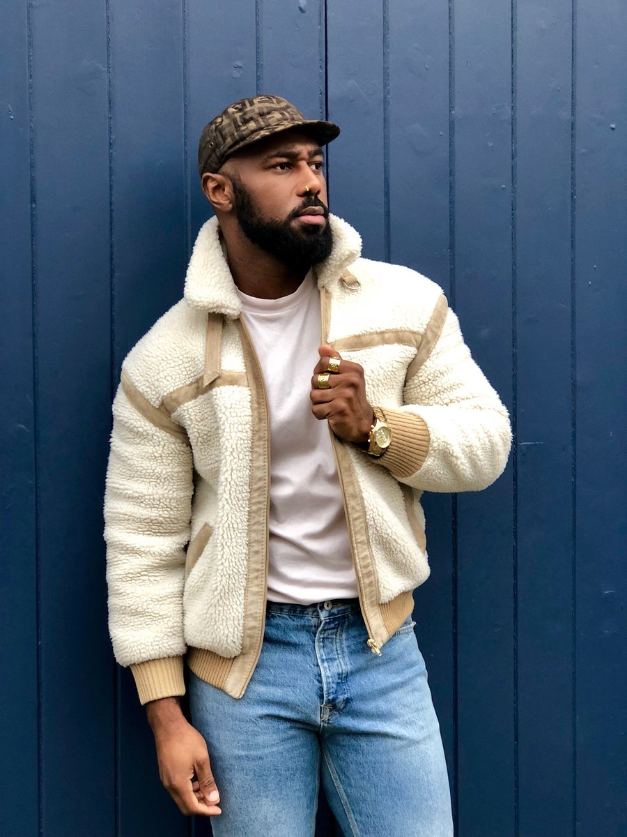 Not being funny but I take a mean ass picture (and the model was aight too) 💅🏼 POSE BITCH @DatRawRich