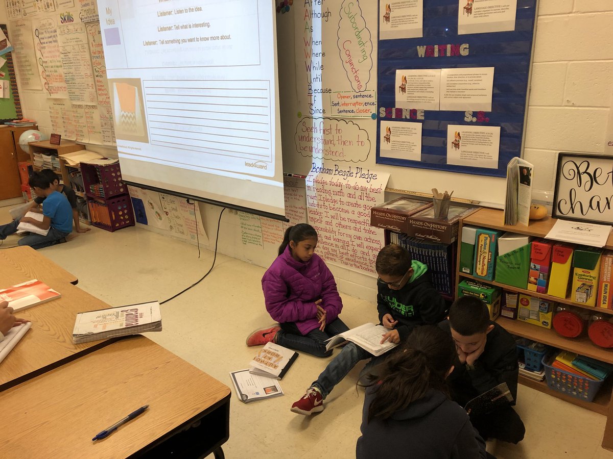 MPena1029's tweet photo. Peer Conferencing #writetothepoint #engagingexperiences @BonhamBeagles @lead4ward https://t.co/4EPiPYuAhS
