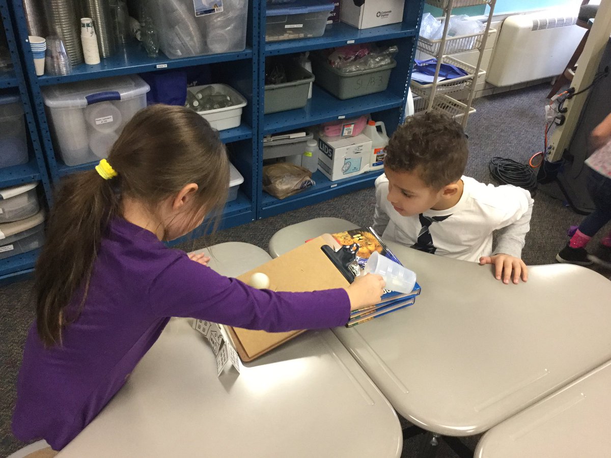 dlatva's tweet photo. Hard at work in STEM lab! We love experimenting! Thank you Mrs. Johnson!
@SyringDragons @swartz_creek @thequeen526 https://t.co/rZekAPG3Zw