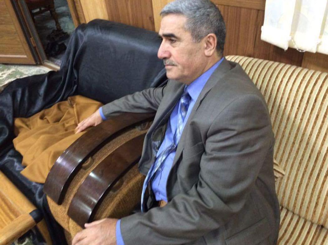 SWAT3426840111's tweet photo. @HaiderAlAbadi   #أحسان شمران الياسري   الشخص المسؤل الاول في غسيل  الموال  في العراق يشغل منصب مدير عام حسابات البنك المركزي  الذي يجبر موضفيه على صرف الدولار للمصارف الممنوعة من المزاد   اليوم تم ايقاف مصرف الهلي العراق من صرف مبلغ خمسة ملاين دولار https://t.co/5qWMcRNELN