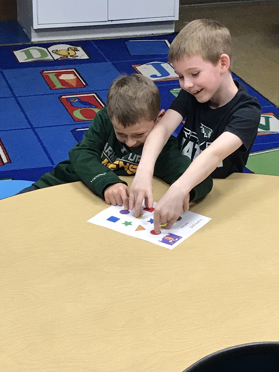 JCrawford2011's tweet photo. Finger twister also helped us develop finger discrimination and grow our math brains! @RavenscroftNC @YouCubedOrg https://t.co/Ki2kTbrDRP