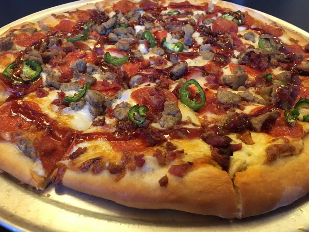 SouthPacificBG's tweet photo. Getting in a fight with pizza is a battle you'll never lose. https://t.co/DQVLqiM8C6