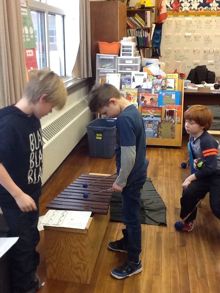 mrsdnesbitt's tweet photo. Gr 2/3s playing songs on xylophones @PortWellerPS https://t.co/SG8fcI7cO4