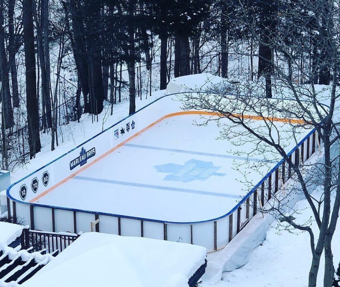Marleau’s rink at home 🔥🔥