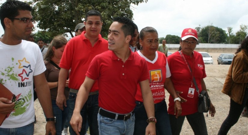 Alfer_Unamo's tweet image. ¡Revolución Irreversible! #ProtecciónALaFamilia  #RobertLealtadChavez