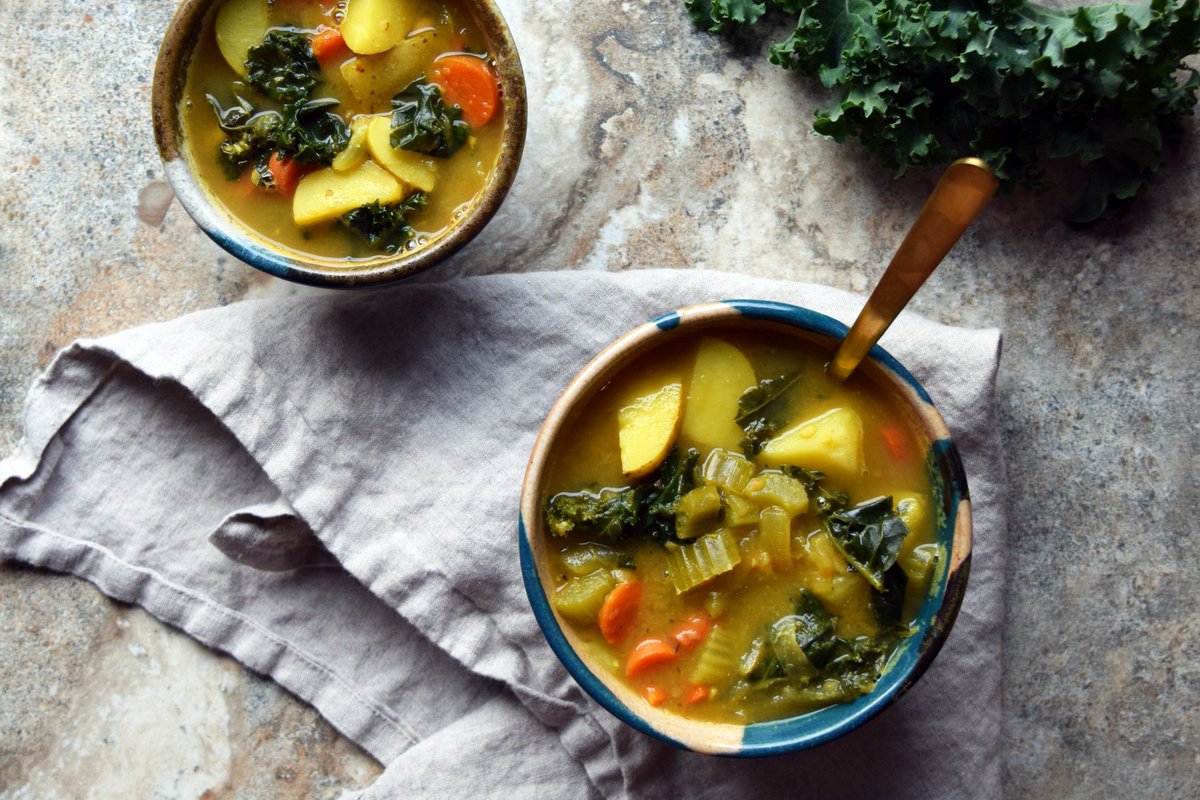 maddybarnett_'s tweet photo. Make this soup on Sunday and set yourself up for healthy, convenient eating all week long! Here's the link for the full recipe of this Hearty Veggie Stew

https://t.co/u9tn9L8mMO

#veganfood #vegetablesoup #healthyrecipes #vegan https://t.co/WxxNaBvLxi