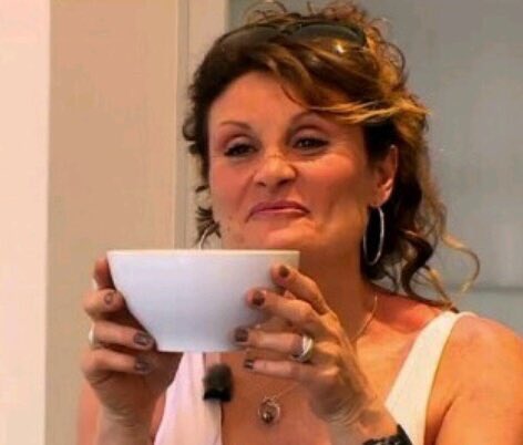 MontaigneThomas's tweet image. Queen Fred elle doit être comme ça devant son écran vu l’ampleur que ça prend cette histoire mdrr #JeremstarGate