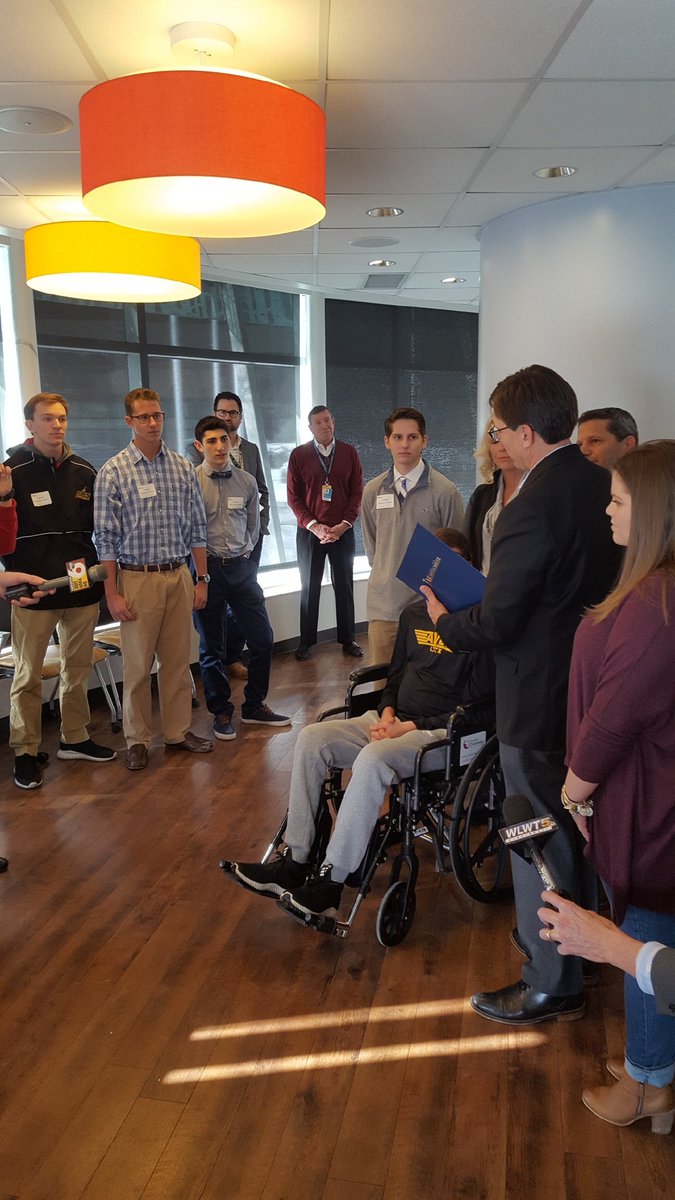 TheRealMrMader's tweet photo. David Moskowitz day proclaimed in Montgomery Ohio.  David's Lax coach and some friends are with the Mayor recognizing David.  See coverage on Channel 9 @ 4pm and more coverage at 6pm
Channel 5 @ 6pm.  @Dmoskowitz16  #16strong @MontgomeryOhio @econcole https://t.co/hPFZAvIq9x