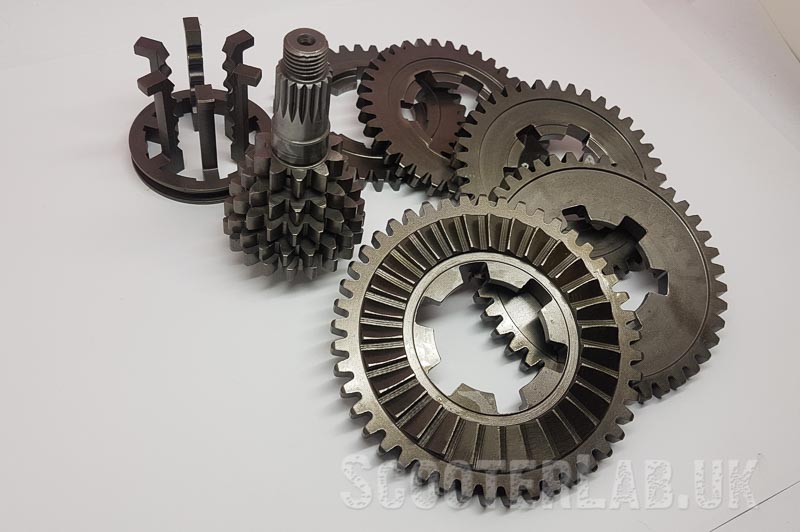 ScooterLabUK's tweet photo. New affordable AF Rayspeed 5-speed Lambretta gearbox: https://t.co/eIIOG69F3j #AFRayspeed #Lambretta #5speed https://t.co/zRG0YGdV2Z