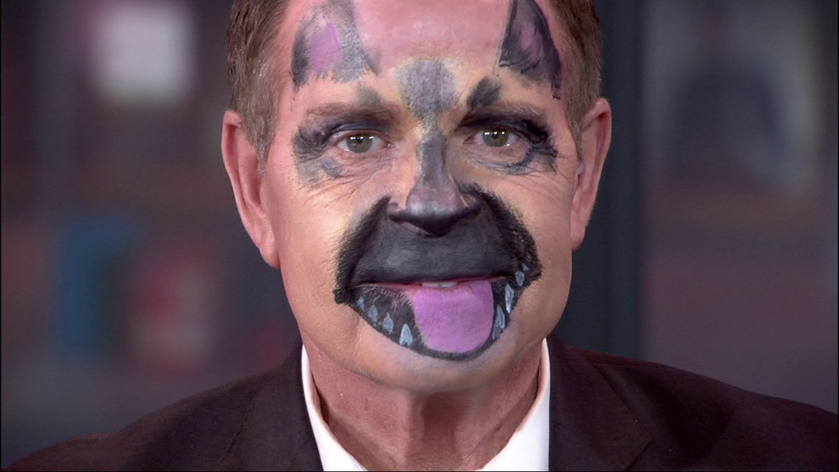 FOX29philly's tweet photo. Mike is totally ready for the NFC Championship @Eagles game, what do you think? @MikeFOX29 @StaceysFP #Underdogs #FlyEaglesFly https://t.co/2QQP34GAkf