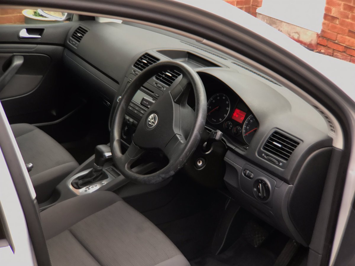 MotorSplash_'s tweet image. Volkswagen Golf also in for a mini valet and wax.  #Valeting #Cheltenham #Gloucester #Golf