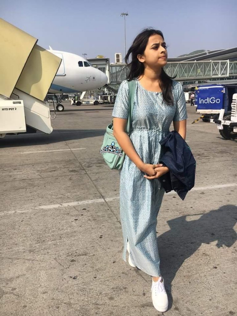 pradeep_cbi's tweet photo. #myTiny💌4my @SDsridivya 👑
#sheismybluelov💙angel
என் தேவதை
எனக்காவதாய்
நான் கண்டேன்
கனவினில்😘
ஒரு முத்தம்
தருவாய்
என நித்தம்
நினைத்தேன்
நீ மொத்தம்
தந்தால்
நான் பித்தம்
தெளிவேன்
உன் பூவிதழ்
எனைக் கொன்றதே
உன் புன்னகை
எனைத் தின்றதே
காதல்💙
by
~°~
#ItsMyInfinite💙😘💞 https://t.co/dxJt4YmhSC