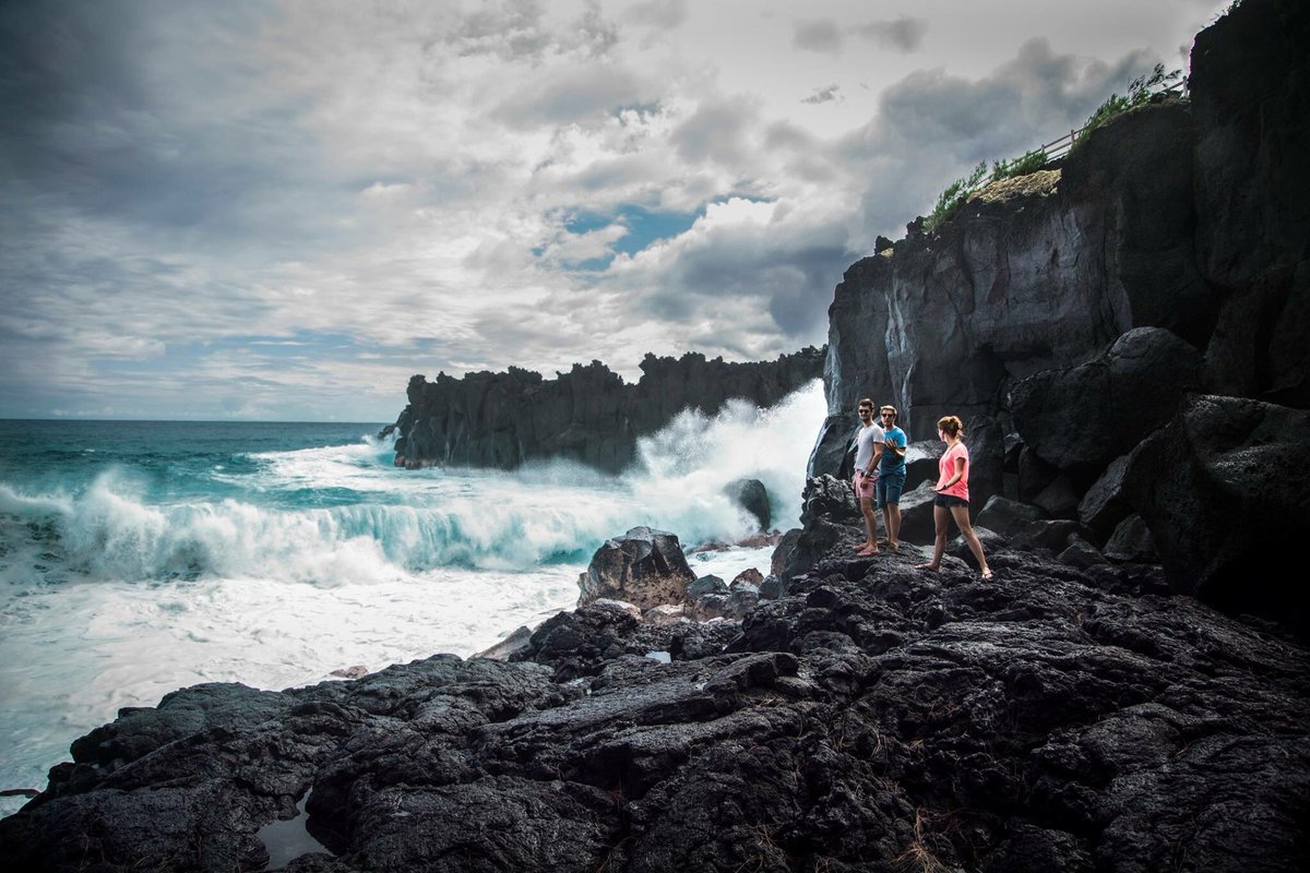 Chloe_Massard's tweet photo. #cyclone éminent à #ReunionIsland #Berguitta 🌊 https://t.co/kPesqSubf5