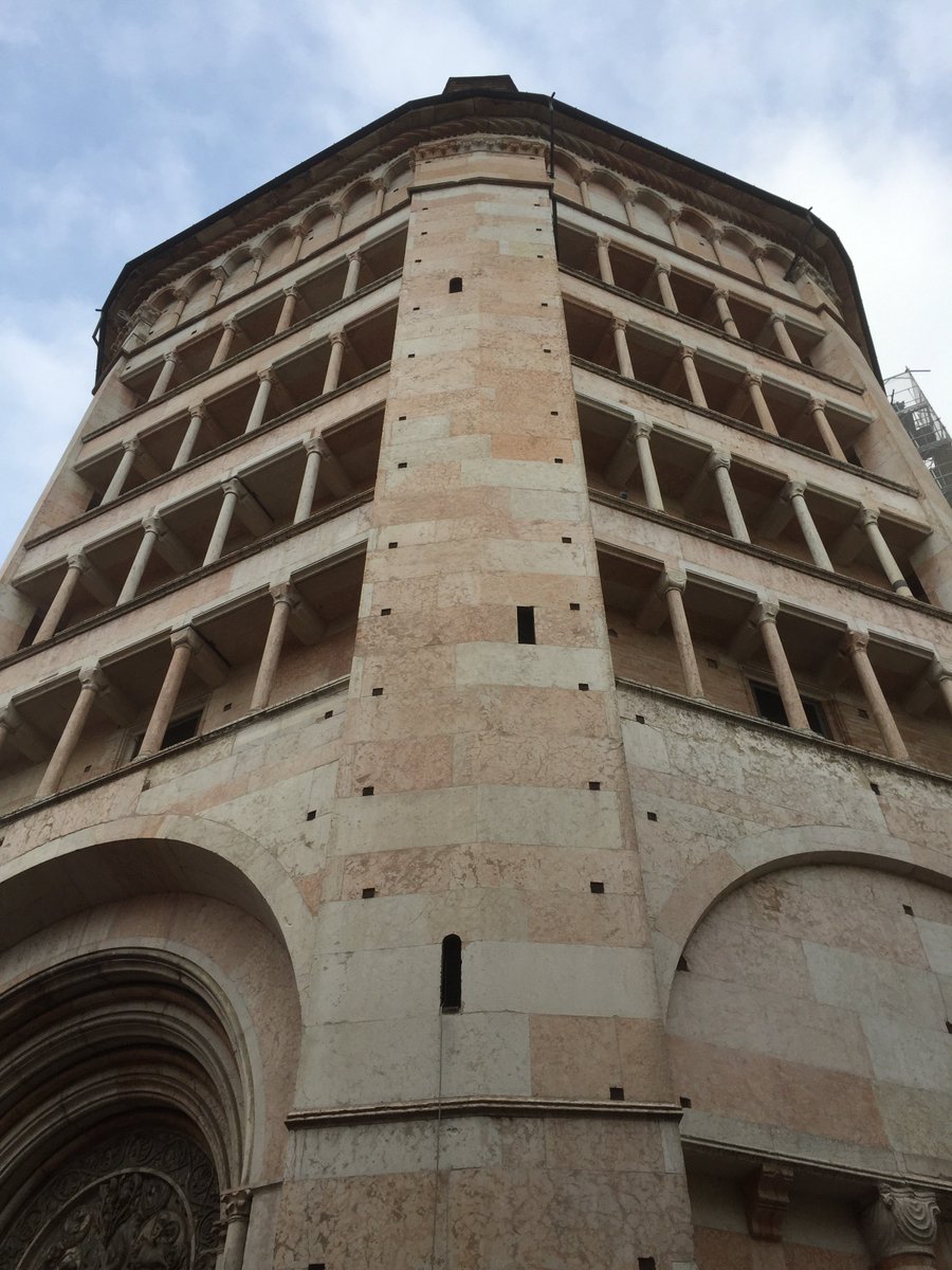 SoniaKraj's tweet photo. Next on my route around #EmiliaRomagna is #Parma, famous for its #operahouses but mostly known thanks for its #prosciutto. Here are some of my shots from today, including an #octangular #baptistery :#visitparma #architecture #cuisine @iat_parma @ERTourism @Italia 👣 https://t.co/06ijtEZU9K