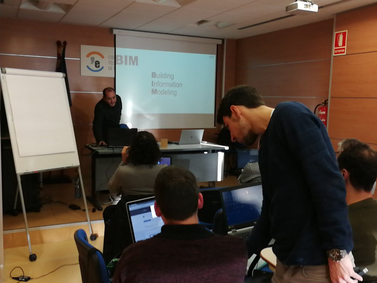 CETIVG's tweet photo. Inciem el curs sobre la metodologia Building Information Modeling, BIM, amb ponents de @SeysTic, Juan Luis de Madariaga i Xavier de Ros. 32 hores per adquirir els coneixements necessaris per resoldre projectes en entorn BIM. https://t.co/dC67s5vfBd