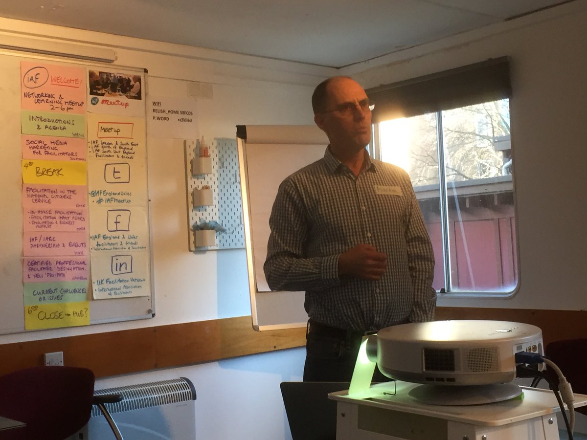 KeithRyall's tweet photo. Martin Gilbraith introducing the #IAFMeetUp afternoon at The Calthorpe Project in London. Great program starting with best use of Social Media. Full house. https://t.co/hMaytPbD0R