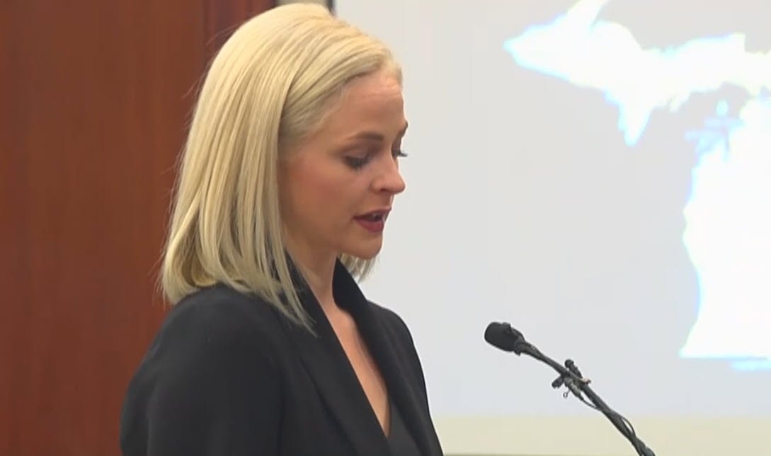cathyrusson's tweet photo. #LarryNassar - Olivia Cowan says she's been diagnosed with PTSD. https://t.co/tGxGSQ9StZ