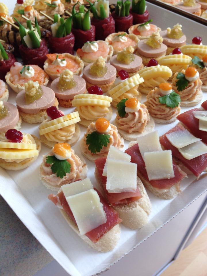 InhouseCatering's tweet photo. lush lunch ! https://t.co/Fzw0zCE5Fl