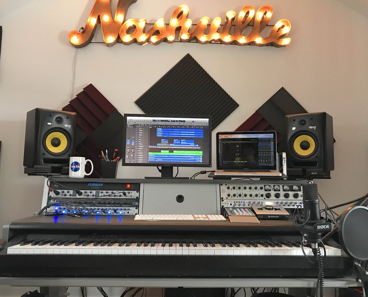 NashMFactory's tweet photo. New digs. New desk. New year. New music. https://t.co/mVSvSw05mC
#nashvilledemofactory #musicproduction #recordingstudio #nashvillestudio #albums #demos https://t.co/jOKfbkkukP