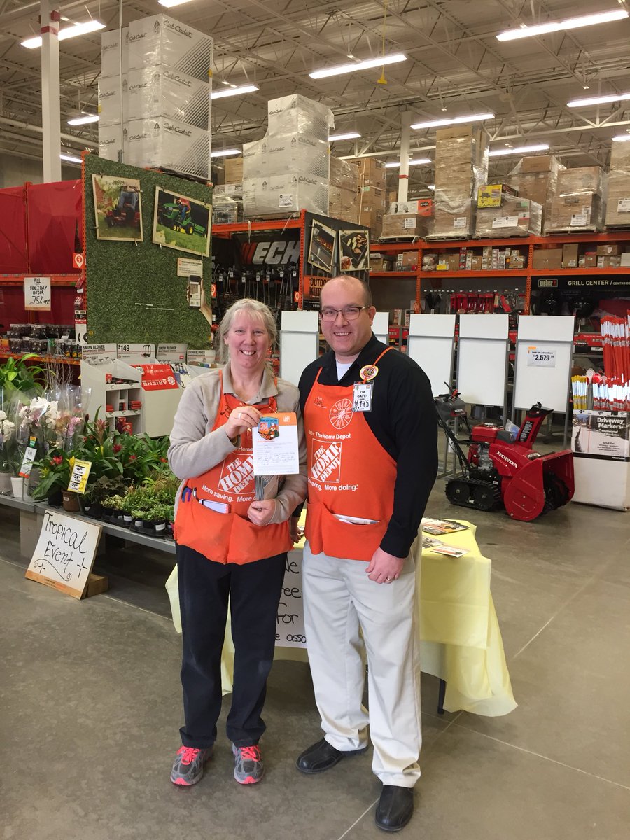Dave recognizing Diana for 6 HVAC leads in the last 6 months. Great Job! <a href="/WorrellJay/">Jay Worrell</a> <a href="/coc121461/">Chris Catalina</a> <a href="/DayDegenza/">Day Degenza</a> <a href="/DanielleKida1/">Danielle Dion Korell</a> <a href="/KimLempke/">Kim Marie</a>