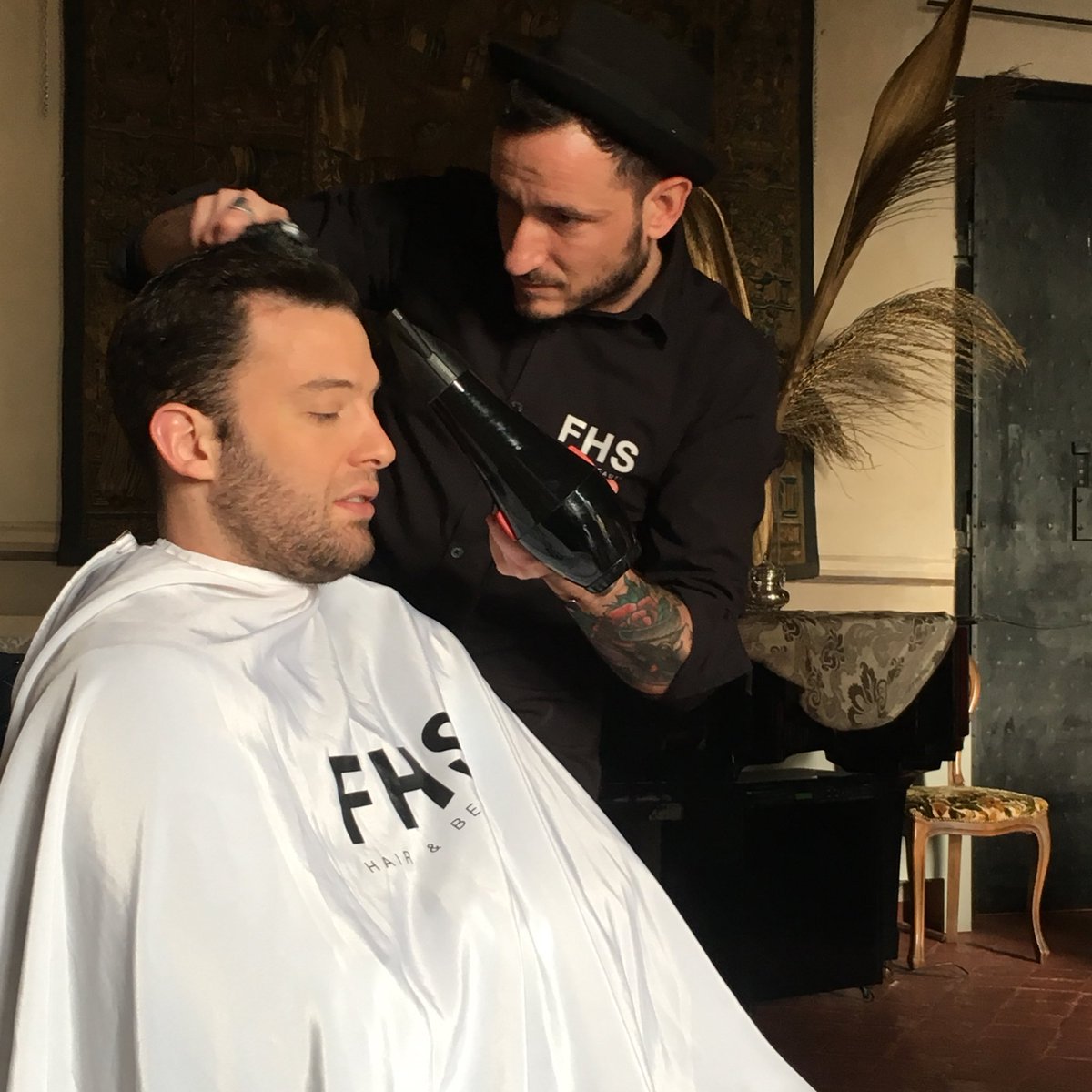 prorecco's tweet photo. 📸 Giornata di #shooting! Lo staff di #EquipeLab si sta prendendo cura dei nostri ragazzi.
@BoggiMilano #BoggiHeroes #LaStoffaDelCampione https://t.co/blXTTDy9RD