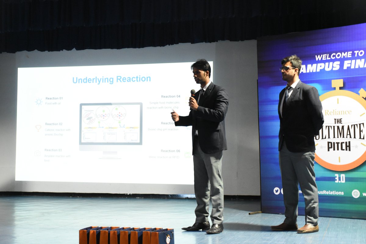 SCMHRDian's tweet photo. Last but not the least we have Team "The Misbehaviors" on stage presenting their idea of a smart device that measures calorific value of food
#TheUltimatePitch #GetEntrepreneuREAL #StartUp2Success #SCMHRDxp https://t.co/ieKhO4O47x