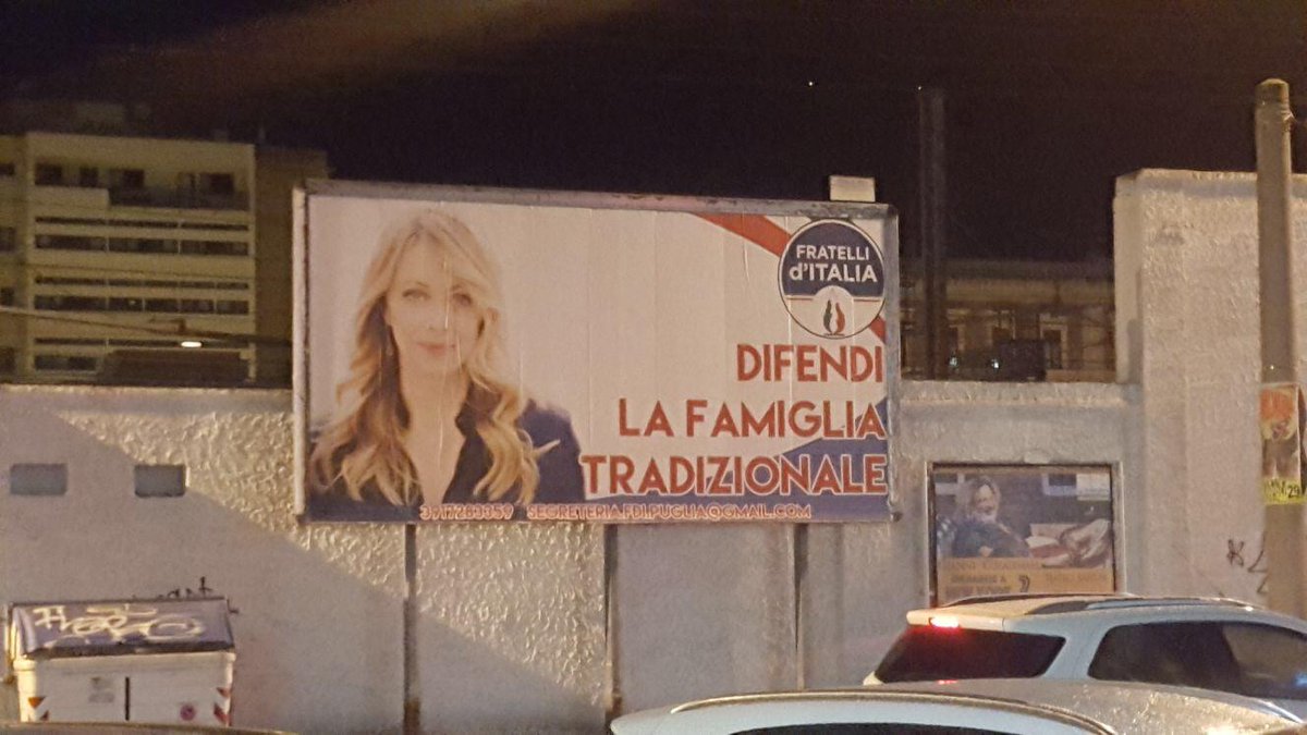 MonicaCirinna's tweet photo. Cos'è la famiglia tradizionale? Uomo e donna sposati con figli? Ma lo sanno in #Fdi che molti di loro non sono una famiglia tradizionale? La realtà è invece che la legge tutela TUTTE le famiglie (sposate, unite civilmente e conviventi). #melonisappilo https://t.co/pEC4lUbrl9