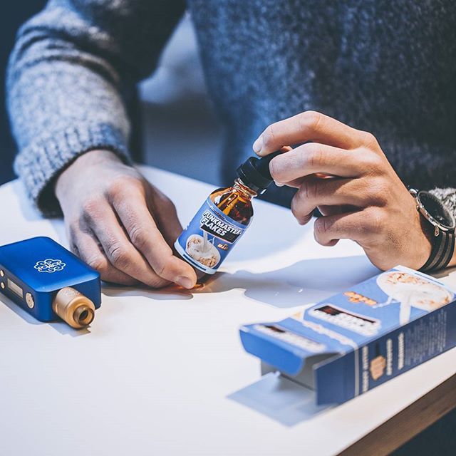 Your favorite cereal then, your favorite e-juice now.🥛💨
#FunkmasterFlakes
📸 | @levika_vape_photography

#flavorsdirect #funkmaster #vape #vapemail #cereal #vapejuice #eliquid #handcheck ift.tt/2Dbm03d