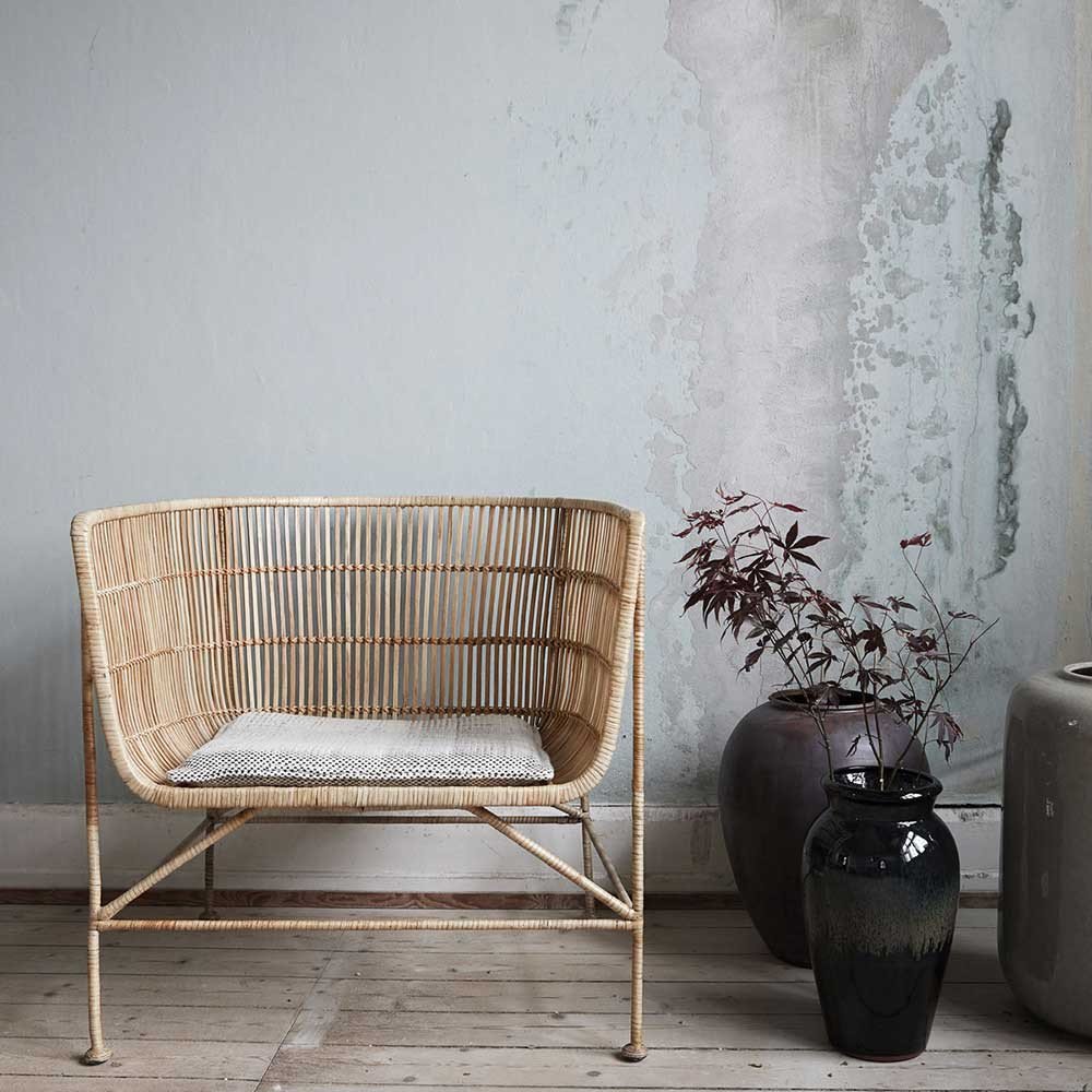 Moodntoneoff's tweet photo. Donnez un esprit bohème et chic à votre intérieur grâce au fauteuil Coon en rotin naturel de @housedoctordk 🌿✨ #slow #slowlife #coonsofa #design #nature #bohemian #designer #vases #plants #furniture #rattan #trendy #tendance #ambiance #inspiration https://t.co/BKfOIKQvis