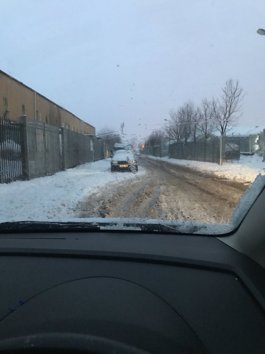 BrendaMad5's tweet photo. Wonder if the journey home will be as bad as this morning? https://t.co/9UlRd816nz