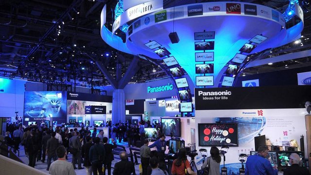 abhilashm2005's tweet photo. The key trends at #CES2018 are, in fact, many of the key #2018techtrends, #techtrends2018 (can you say #robots, #AI and #conversationalinterfaces)? https://t.co/rcNVk1xftH https://t.co/hMZcVnX2PP