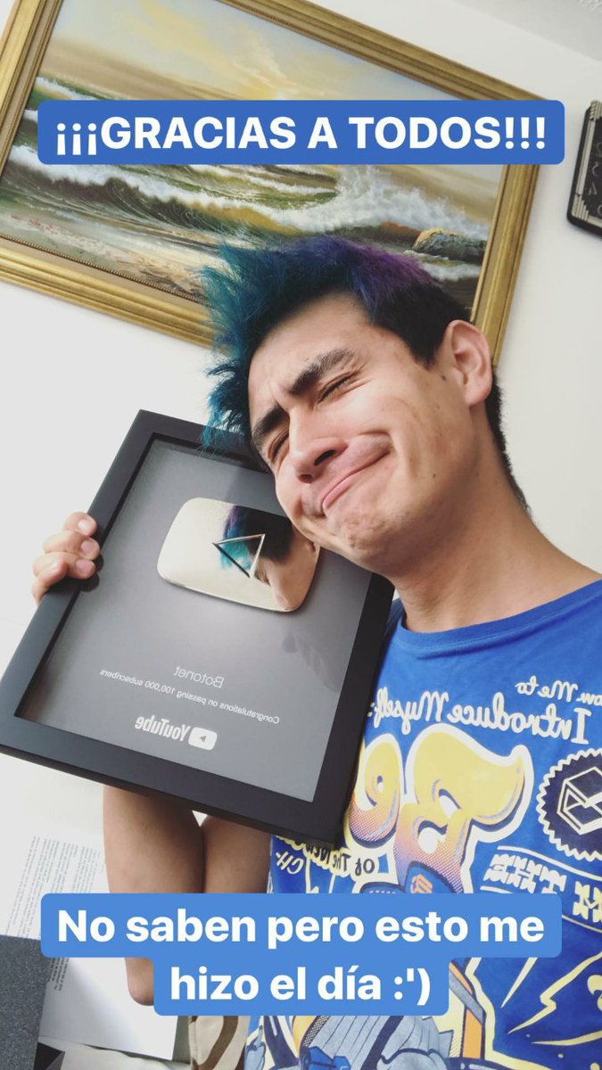 sisoyyonadamas's tweet photo. Es tan lindo ver que @Botonet este tan feliz con la placa de los 100k que con toda la dedicación y el apoyo el pudo lograr❤😄
Te felicito Boto tambien me da mucha alegria de ser parte de la familia de #Botonitos🚀 es muy lindo verte así de feliz 🙊❤ https://t.co/XSEmiTnIBE