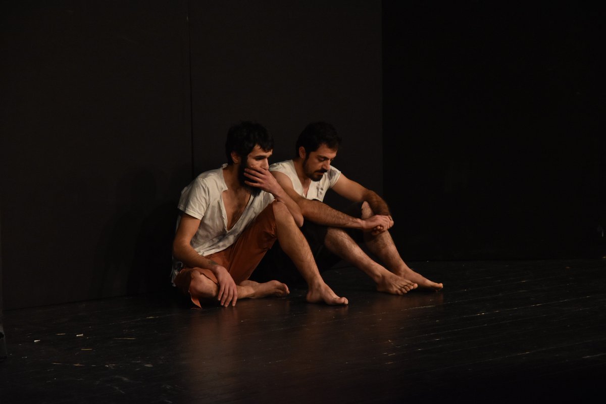 Ucretsiz Tiyatro egitimimize yoğun talep nedeni ile hafta içi grubumuz açılmıştır. On gorusme icin randevu alabilirsiniz.
 Irt. 05535539494
 instagram/ ekol.oyunculuk