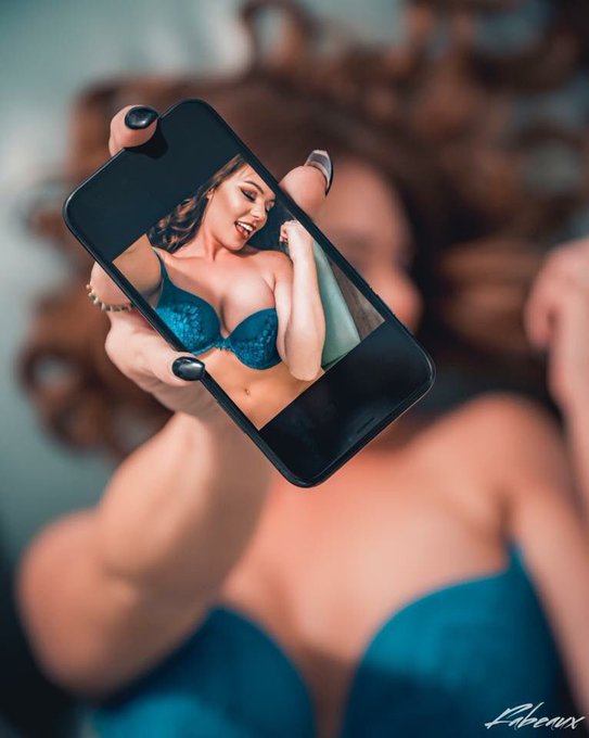 Texting bae like https://t.co/izCRcfHFTX<a href="/tag/foodie"class="tags"><span>#foodie</span></a><a href="/tag/tacotuesday"class="tags"><span>#tacotuesday</span></a><a href="/tag/tawnyswain"class="tags"><span>#tawnyswain</span></a><a href="/tag/swainproductions"class="tags"><span>#swainproductions</span></a>