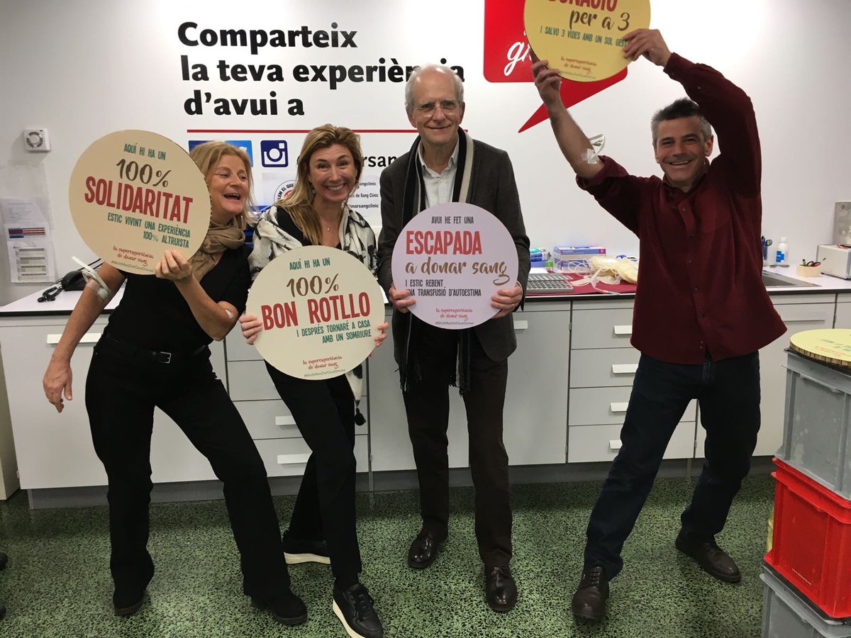 Avui hem estat a la #MaratoDonantsCAT per compartir la superexperiència de donar sang. Vinga, enrotlla't i dona vida!