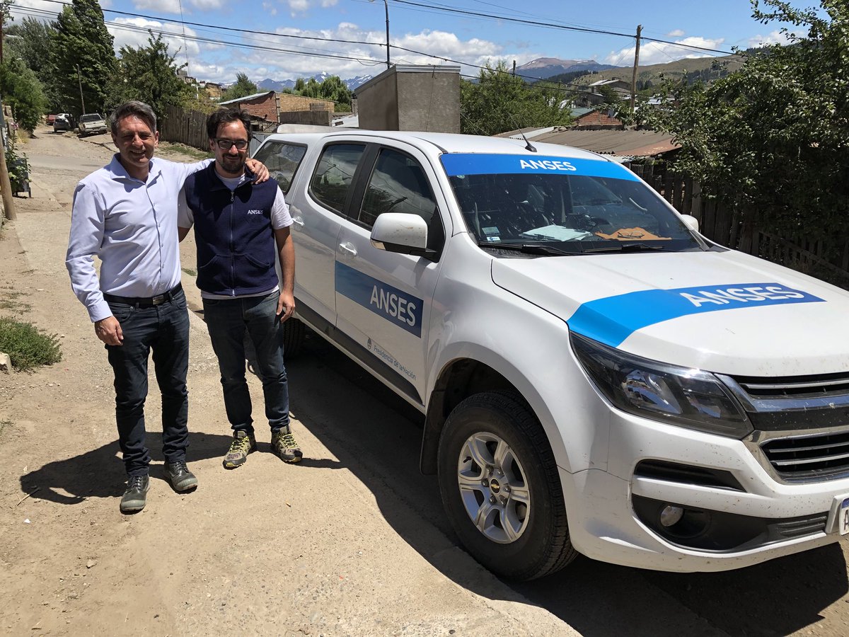 ZampellaOsvaldo's tweet photo. Trabajamos en conjunto con Renaper para darle su Dni a Dario, #ANSES #Renaper #Esquel https://t.co/rbdN9jKK9f