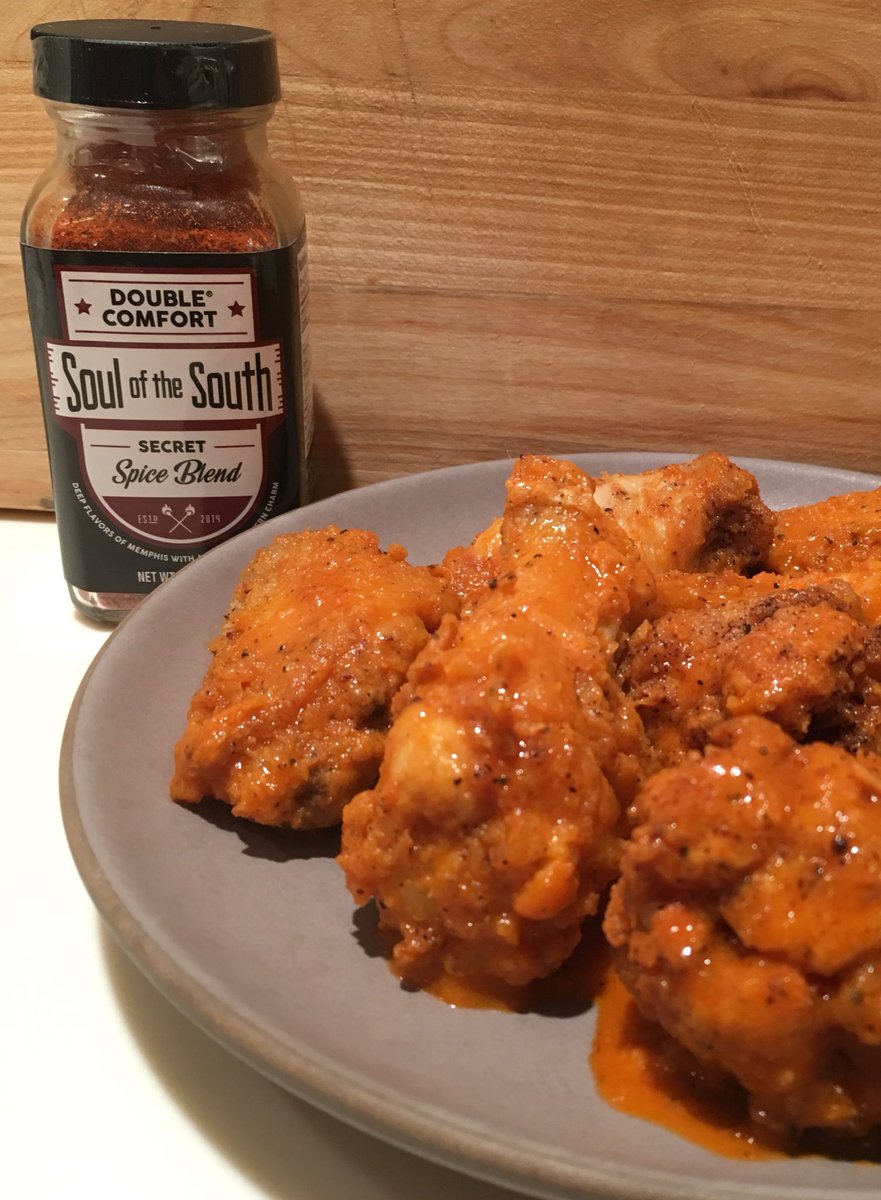 Double_Comfort's tweet photo. Locally made. Memphis inspired. #soulofthesouth #wingsource #gottahaveheat #614 https://t.co/l4Ufkk9U2z