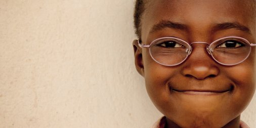 MelinaJoyOpt's tweet photo. #charitytuesday @_VAO #spectacles #optician Don't throw away any old pairs of specs you no longer use. Please drop them into us to be recycled and sent to third world countries. https://t.co/dWmTFP8Nb5