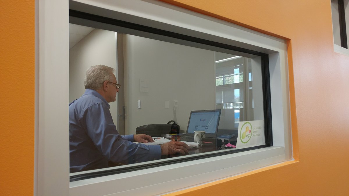 UFAccelerate's tweet photo. Guess which company moved into new space in the expansion? (Look real close. The logo probably gives it away.) #HubSweetHome @ActionableQA https://t.co/aRgJL7xziZ https://t.co/31ljPbJiPU