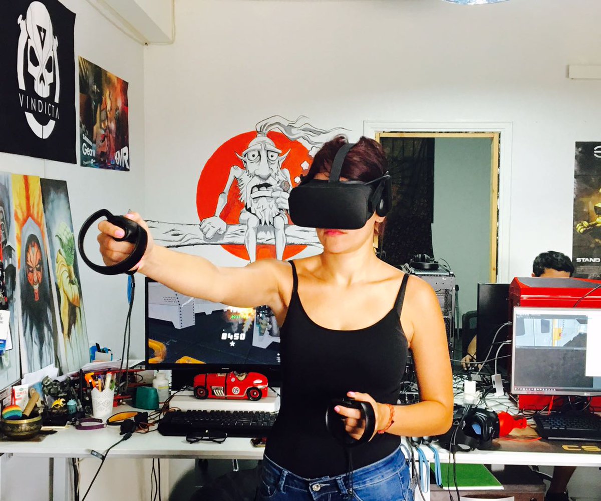 Nxtlyr's tweet photo. We never miss an opportunity to game at the office 😎 #bestjobintheworld #VR #gamedev https://t.co/B2W6AasHkp