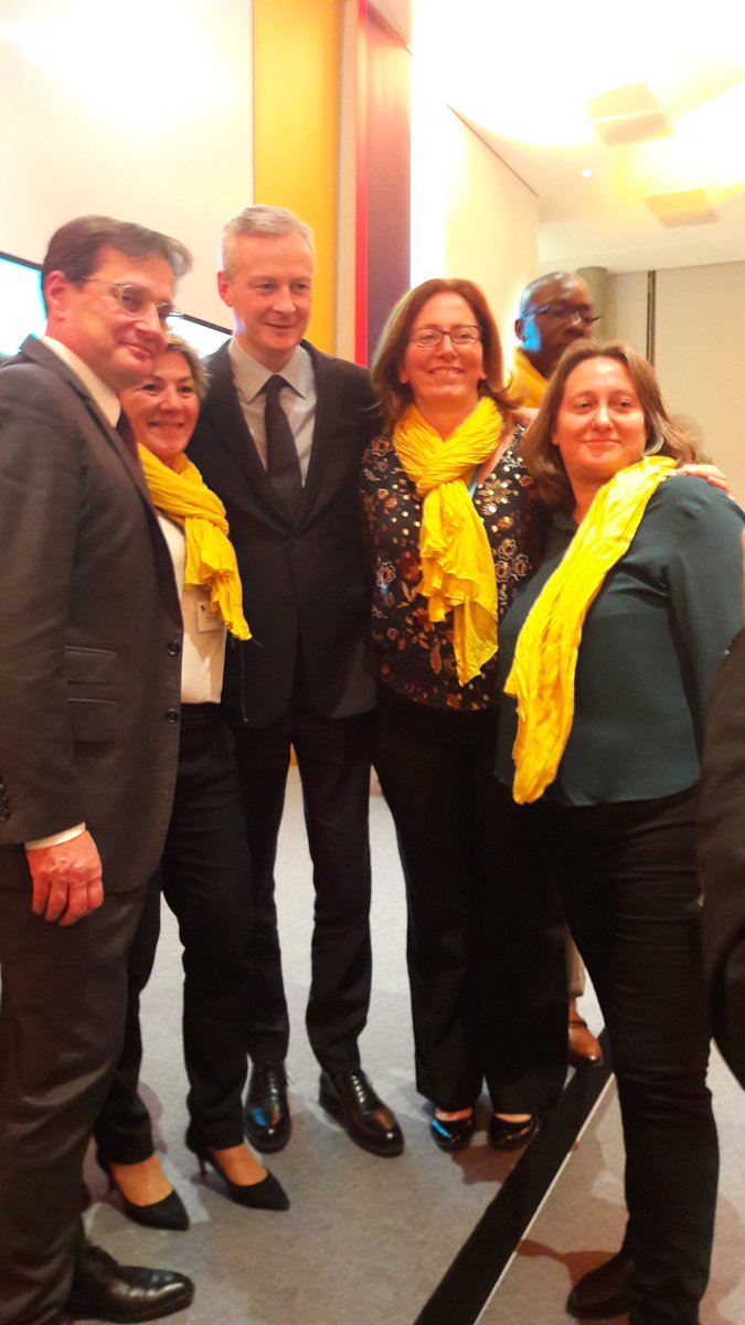 OvalletVallet's tweet image. Bravo Mesdames #docapost pour le prix de l innovation 2018 en présence de notre ministre.