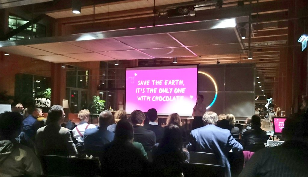 ClaravanHaaften's tweet photo. Prachtig verhaal van @BabettePorcelyn over haar boek 'verborgen impact' bij #socialmeetsdesign @SocEntNL @ABNAMRO 'save the world, it's the only one with @TonyChocolonely ' #mustread #hiddenimpact #daringnottobeperfect #letsgo https://t.co/lESKCKlZxQ