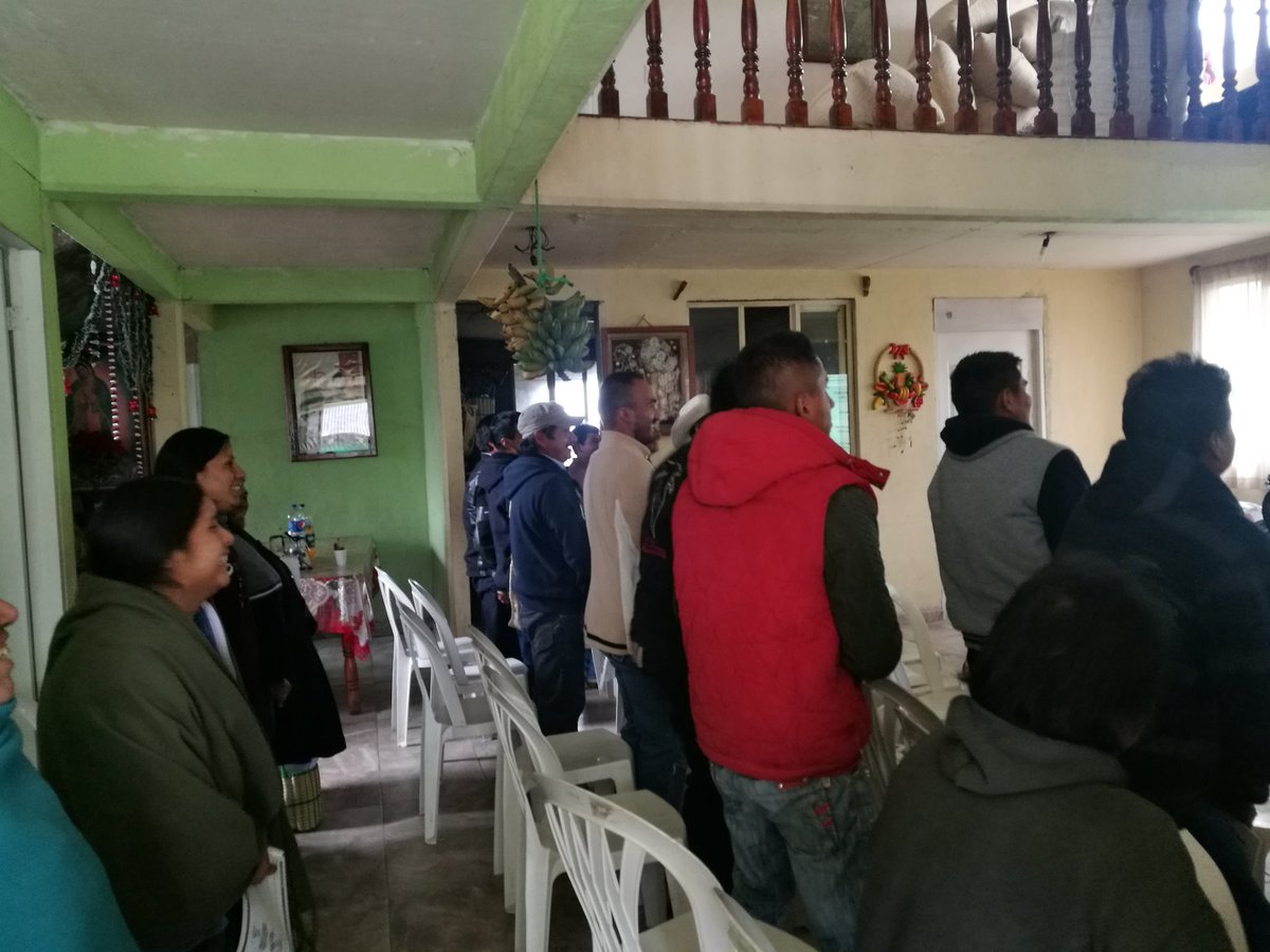 ROSACER14329571's tweet photo. Proceso de Alineacion con fines de Certificacion en base al EC0272 Cosecha de Café, Chiconcuautla, Puebla @Mely_Romero @incarural @PerlaIbaez2 @linosma @LeticiaInca https://t.co/5eCCvFoigo