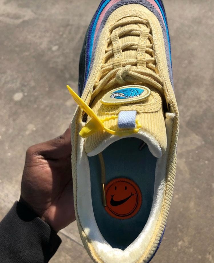 ShoeWorId's tweet photo. $700 Shipped. https://t.co/AfCi5prjau