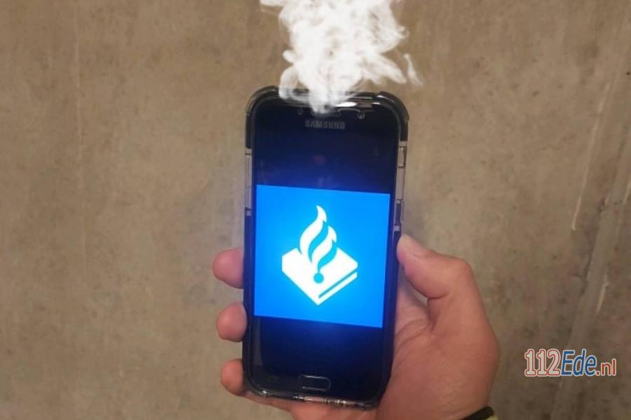 🚨 Stel uit Ede belt 16 keer onnodig naar 112 112.press/QBT4mQ #Ede #112Nieuws https://t.co/DUYRWSc9LH