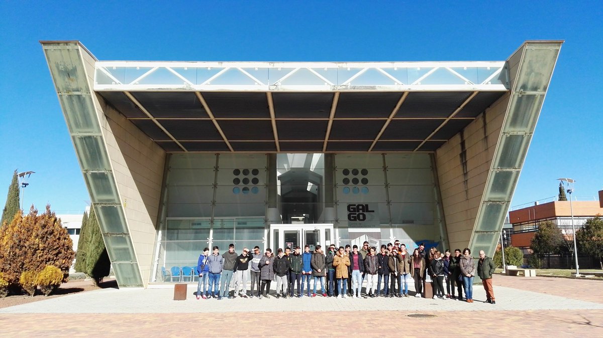 rafaelcasadog's tweet photo. Hoy hemos recibido al IES Leonardo Da Vinci @IESLDV_AB, dentro del programa de visitas al Instituto de Investigación en Informática @I3aUclm y la Escuela Superior de Ingeniería Informática @esiiab de la @uclm_es https://t.co/gUgj99ijEN