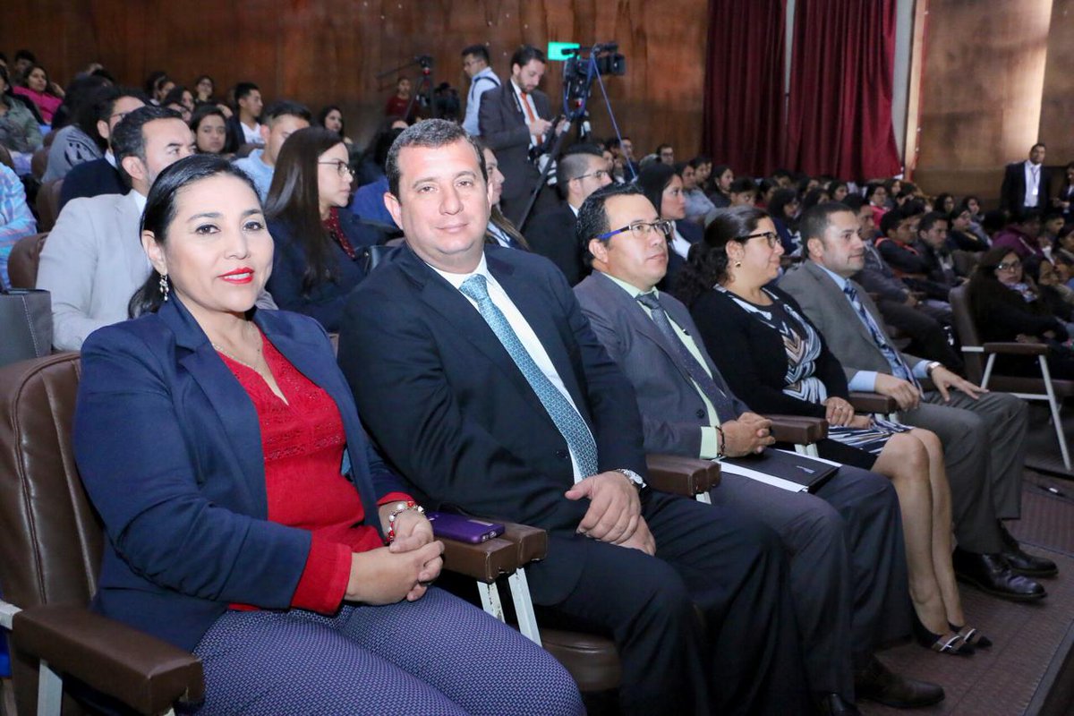 goberimbabura's tweet photo. Con la presencia de cientos de estudiantes de la @UTN_Ibarra, la gobernadora de #Imbabura @MarisolPenafiel, participó en la Conferencia "Sistema Tributario Ecuatoriano Política y Gestión", dirigido por @LeoOrlandoA, Director Nacional de @SRIoficialEc. https://t.co/65VDHhqXOI
